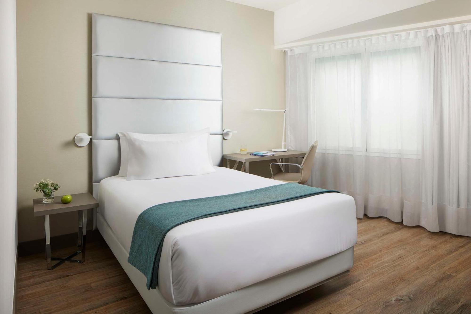 Hotel Nh Madrid Zurbano Exteriér fotografie